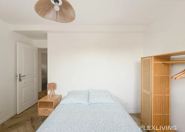 Spacious T7 In 20 Paris